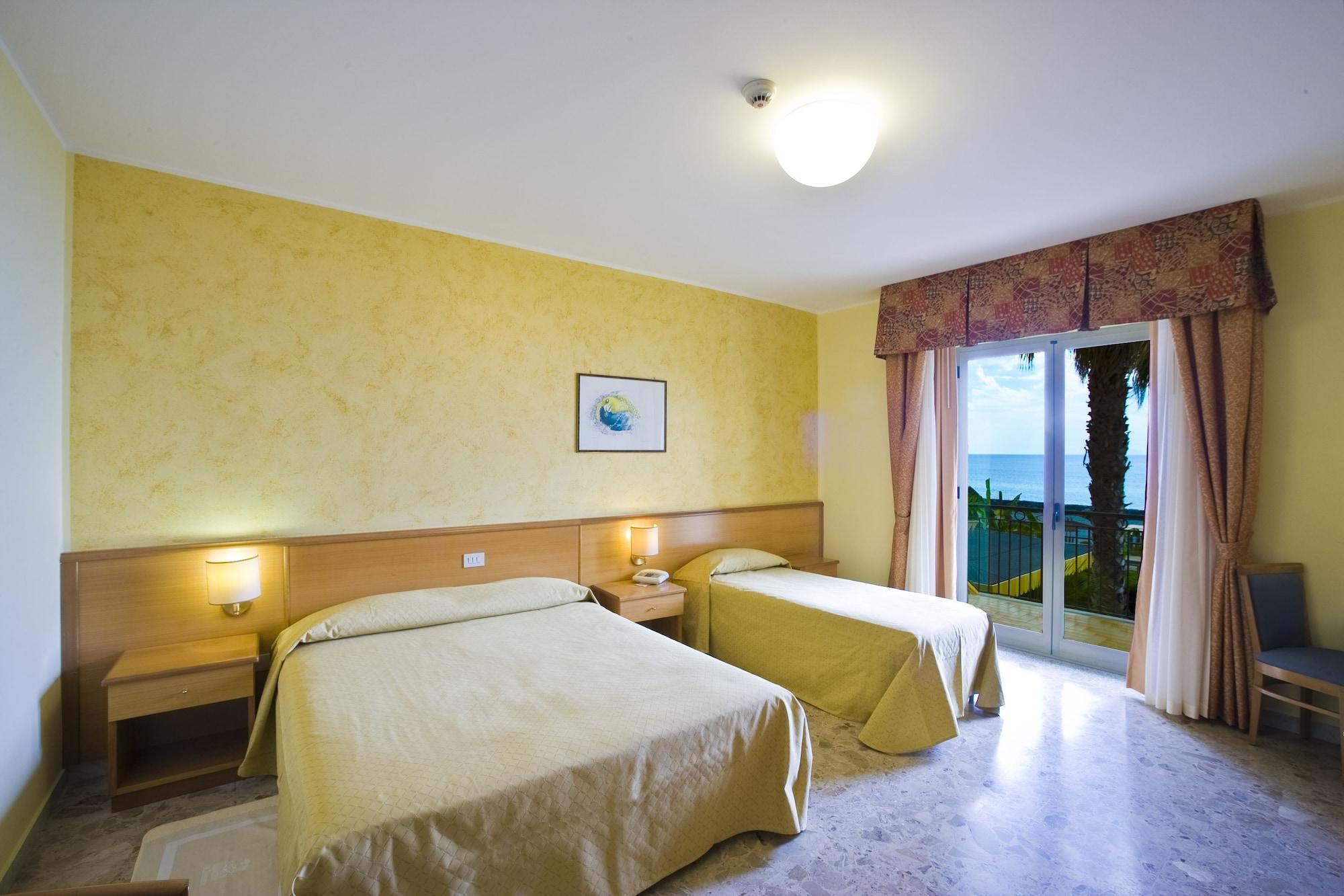 Hotel La Tonnara Amantea Exterior photo